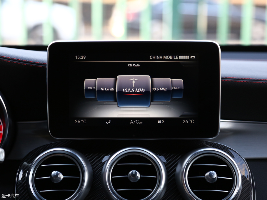 2017YGLC AMG AMG GLC 43 4MATIC ؄e