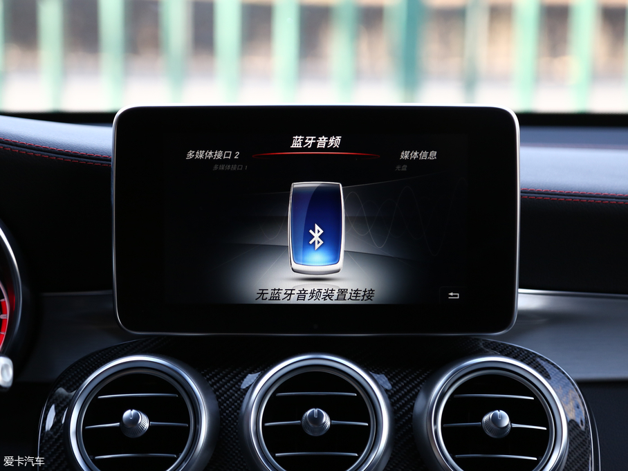 2017YGLC AMG AMG GLC 43 4MATIC ؄e