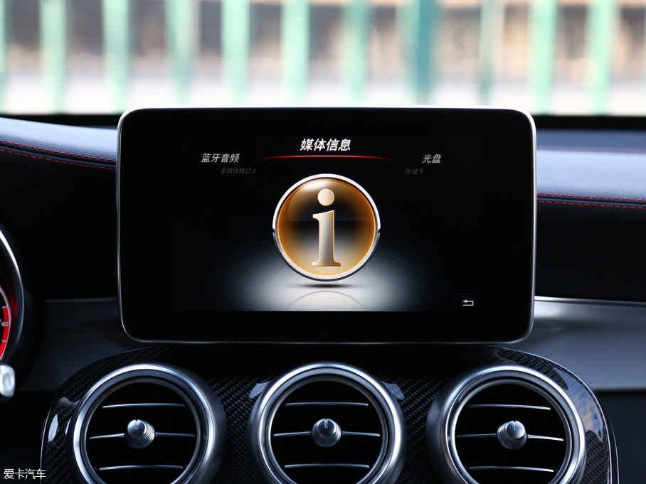 2017YGLC AMG AMG GLC 43 4MATIC ؄e