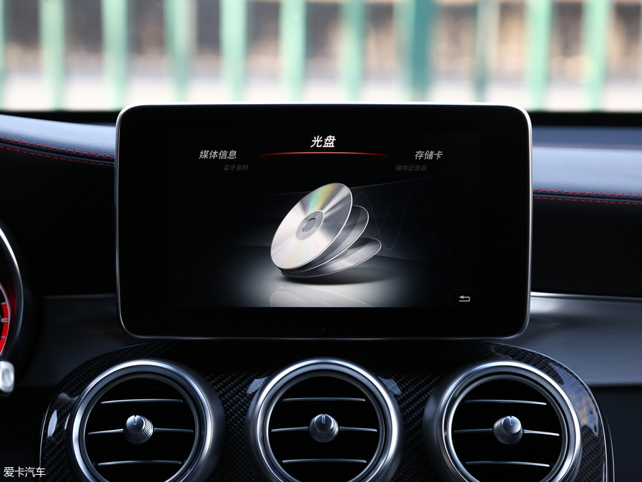 2017YGLC AMG AMG GLC 43 4MATIC ؄e