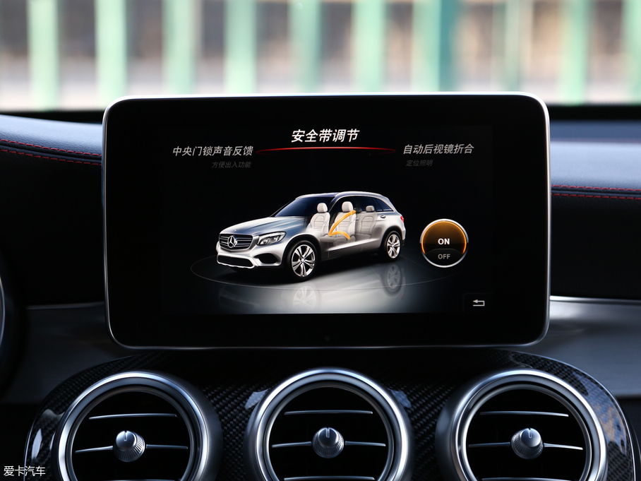 2017YGLC AMG AMG GLC 43 4MATIC ؄e