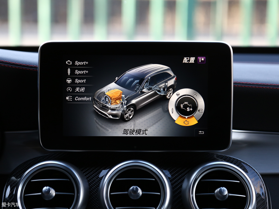 2017YGLC AMG AMG GLC 43 4MATIC ؄e