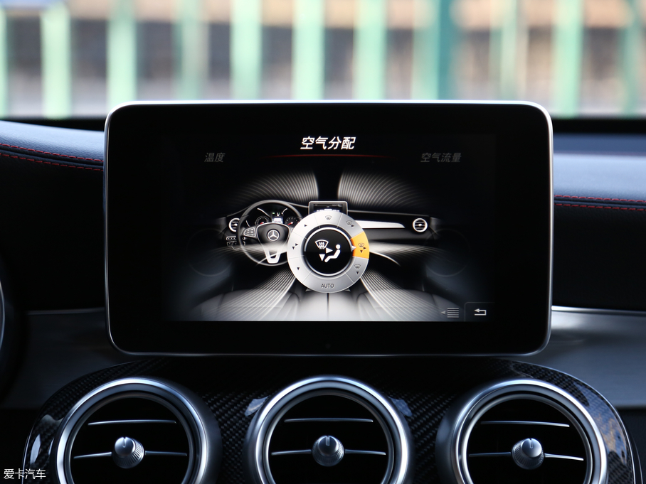 2017YGLC AMG AMG GLC 43 4MATIC ؄e