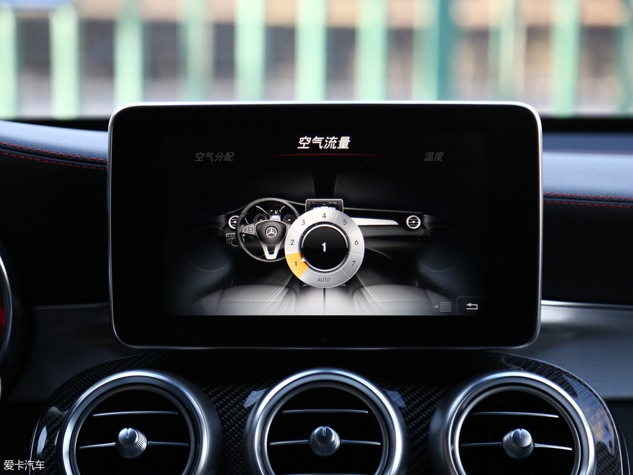 2017YGLC AMG AMG GLC 43 4MATIC ؄e