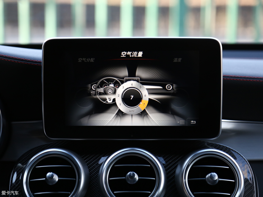 2017YGLC AMG AMG GLC 43 4MATIC ؄e