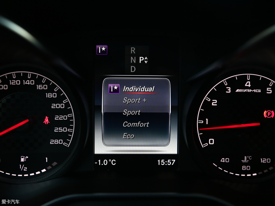 2017YGLC AMG AMG GLC 43 4MATIC ؄e