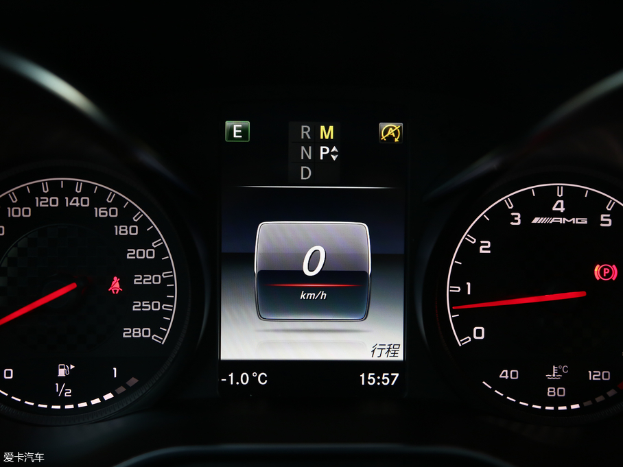 2017YGLC AMG AMG GLC 43 4MATIC ؄e