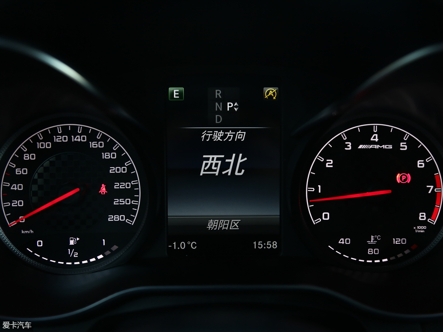 2017YGLC AMG AMG GLC 43 4MATIC ؄e