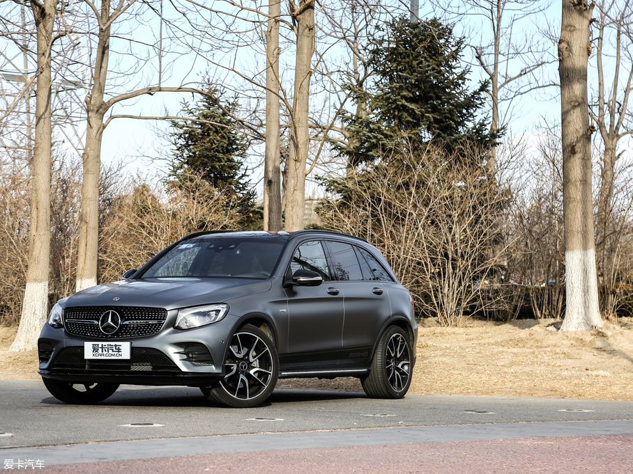 2017YGLC AMG AMG GLC 43 4MATIC ؄e