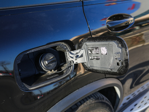 2017AMG GLC 43 4MATIC ؄e w