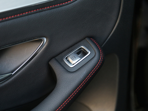 2017A(y)MG GLC 43 4MATIC ؄e g