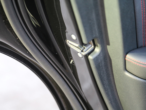 2017A(y)MG GLC 43 4MATIC ؄e g