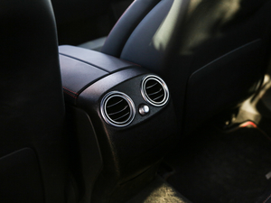 2017A(y)MG GLC 43 4MATIC ؄e g