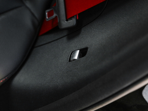 2017A(y)MG GLC 43 4MATIC ؄e g