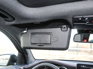 2017AMG GLC 43 4MATIC ؄e g