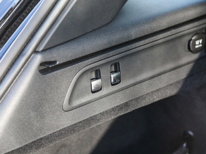 2017AMG GLC 43 4MATIC ؄e g