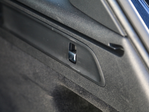 2017AMG GLC 43 4MATIC ؄e g