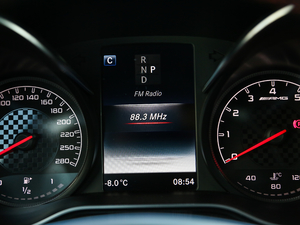 2017AMG GLC 43 4MATIC ؄e п؅^