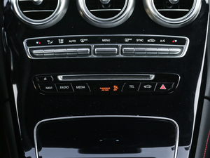 2017AMG GLC 43 4MATIC ؄e п؅^