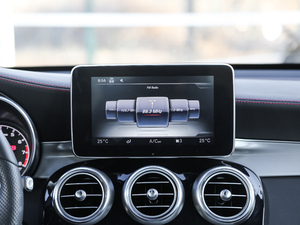 2017AMG GLC 43 4MATIC ؄e п_@ʾ