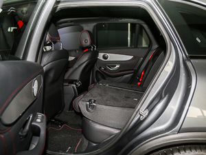 2017款AMG GLC 43 4MATIC 后排座椅放倒
