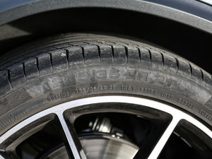 2017AMG GLC 43 4MATIC ؄e ݆̥ߴ