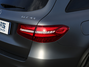 2017AMG GLC 43 4MATIC ؄e ^