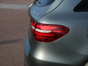 2017AMG GLC 43 4MATIC ؄e ^