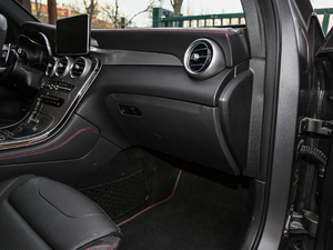 2017AMG GLC 43 4MATIC ؄e g