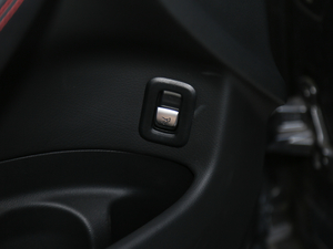 2017AMG GLC 43 4MATIC ؄e g