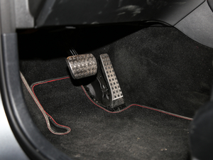 2017AMG GLC 43 4MATIC ؄e g