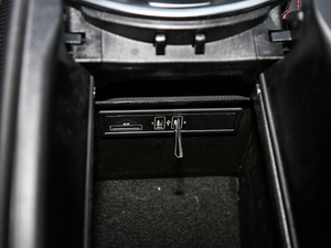 2017AMG GLC 43 4MATIC ؄e g