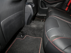 2017AMG GLC 43 4MATIC ؄e g