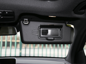 2017AMG GLC 43 4MATIC ؄e g