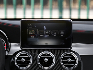 2017款AMG GLC 43 4MATIC 特别版 中控台显示屏