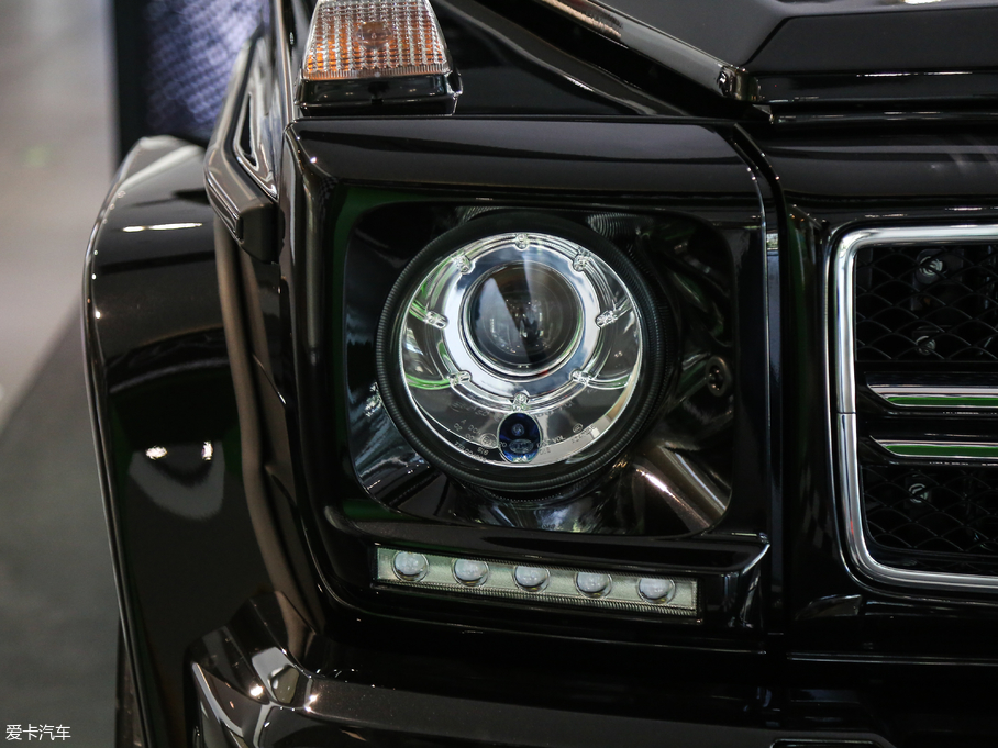 2017YGAMG AMG G 63 ذ