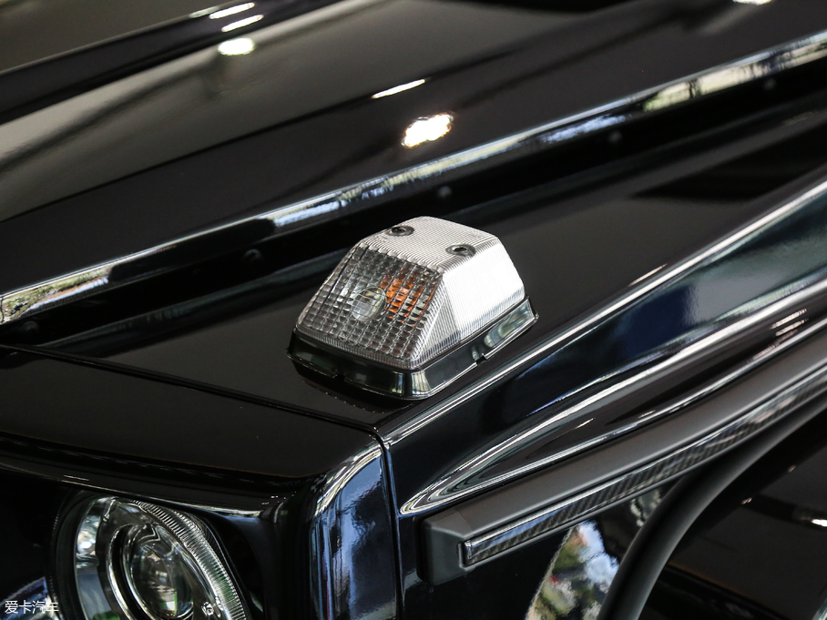 2017YGAMG AMG G 63 ذ