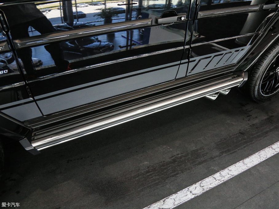 2017YGAMG AMG G 63 ذ