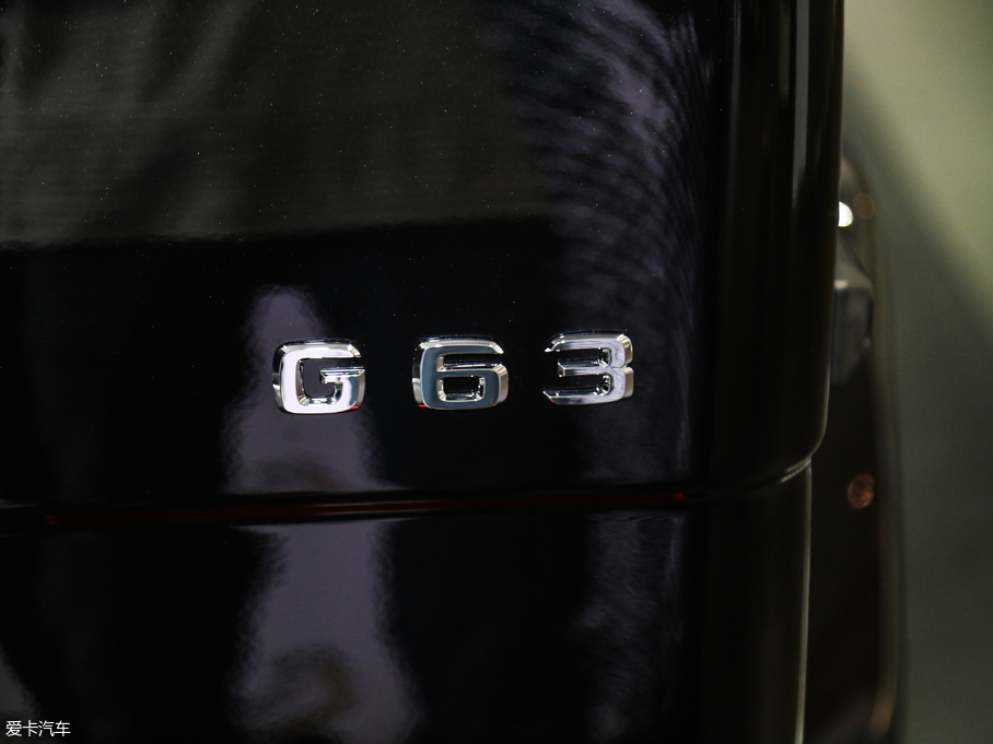 2017YGAMG AMG G 63 ذ