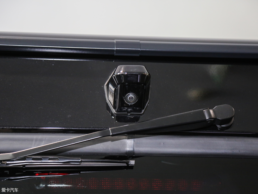 2017YGAMG AMG G 63 ذ