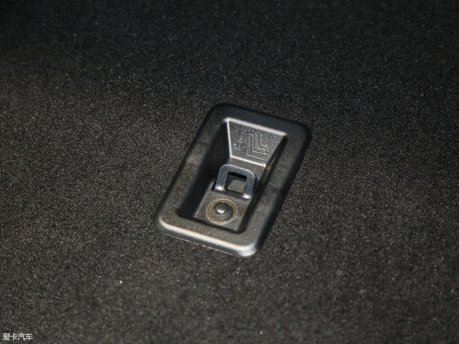 2017YGAMG AMG G 63 ذ