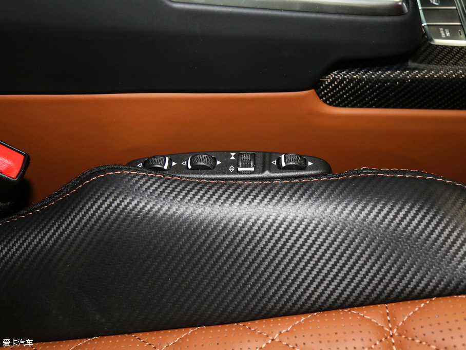 2017YGAMG AMG G 63 ذ