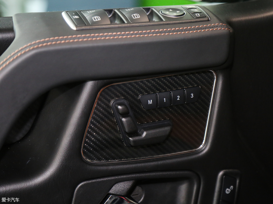 2017YGAMG AMG G 63 ذ