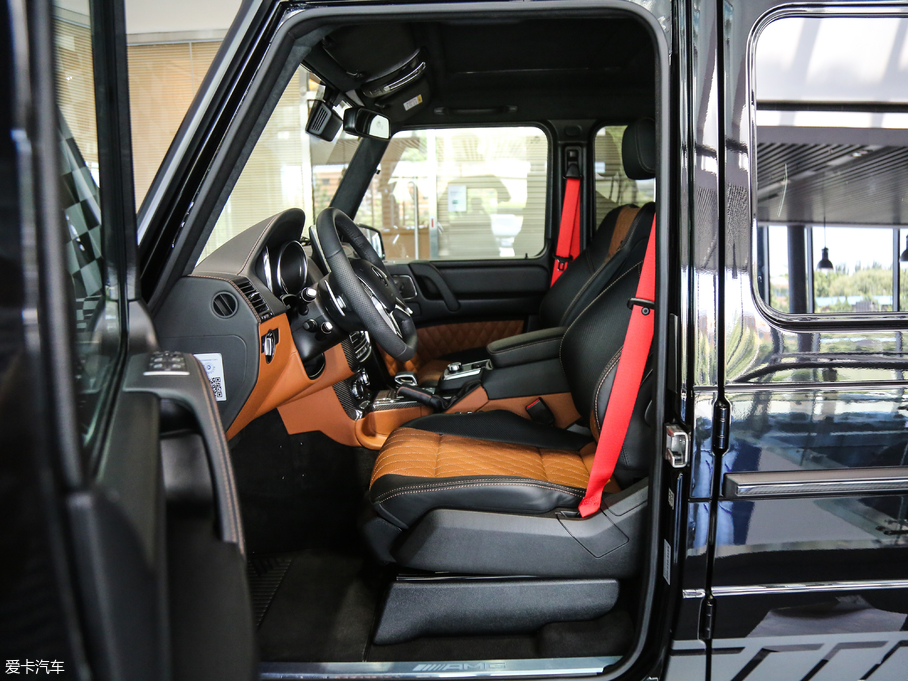 2017YGAMG AMG G 63 ذ