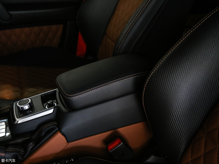 2017YGAMG AMG G 63 ذ