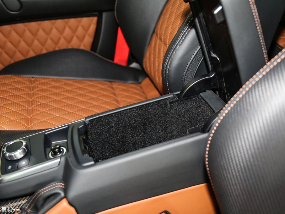 2017YGAMG AMG G 63 ذ