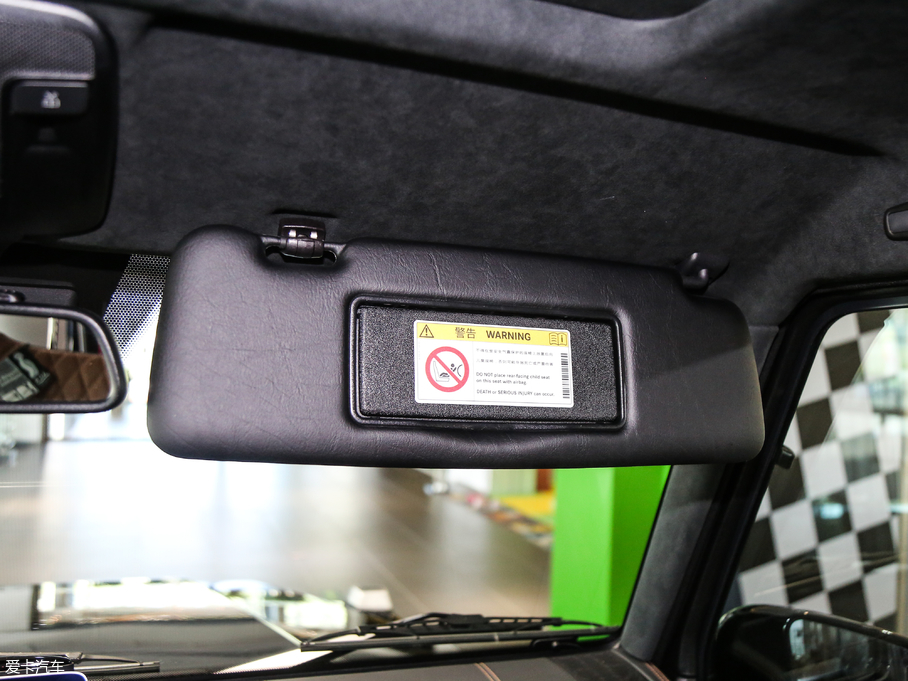 2017YGAMG AMG G 63 ذ