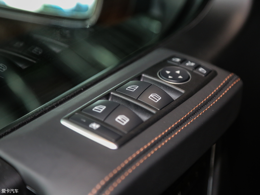 2017YGAMG AMG G 63 ذ