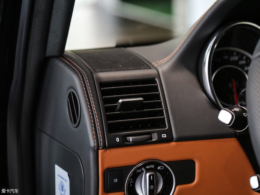 2017YGAMG AMG G 63 ذ