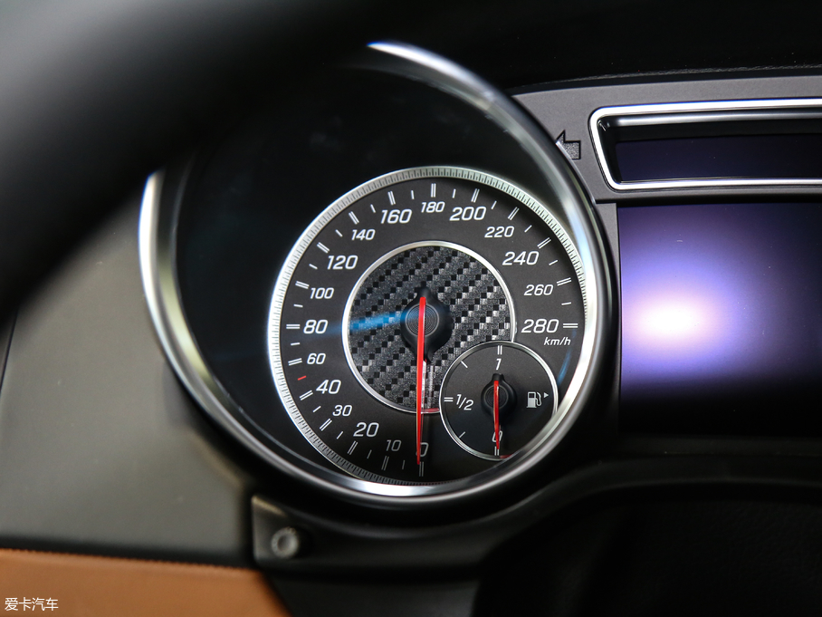 2017YGAMG AMG G 63 ذ